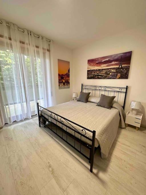Appartamento Luminoso Domus Eur Rome Luaran gambar