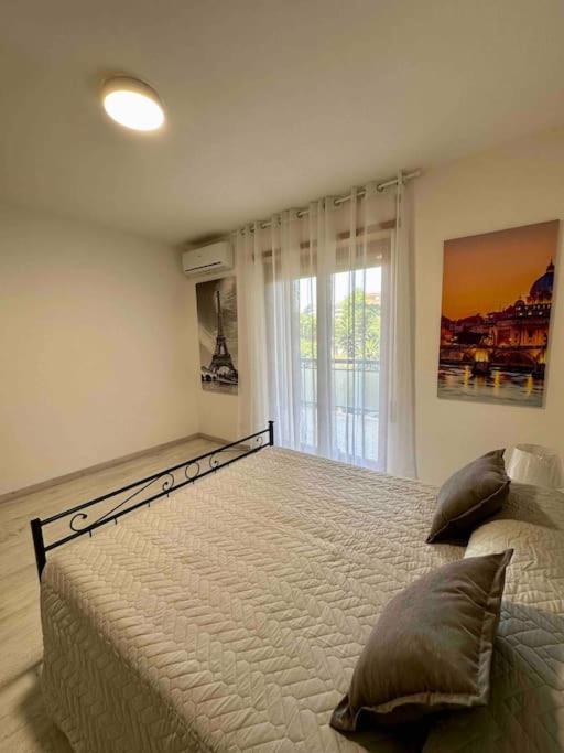 Appartamento Luminoso Domus Eur Rome Luaran gambar