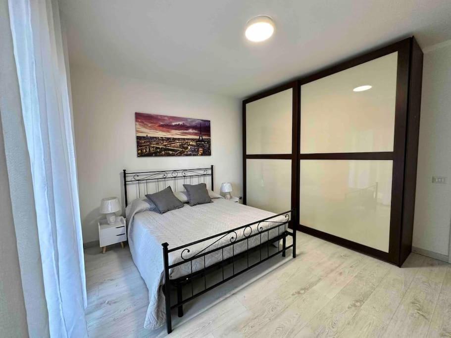 Appartamento Luminoso Domus Eur Rome Luaran gambar